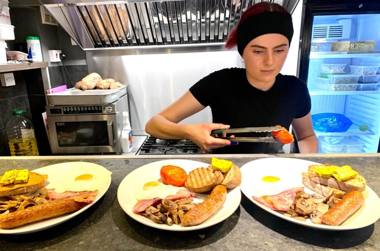 Blas At Fronlas Cafe - The Heart Of Newport Newport  Esterno foto