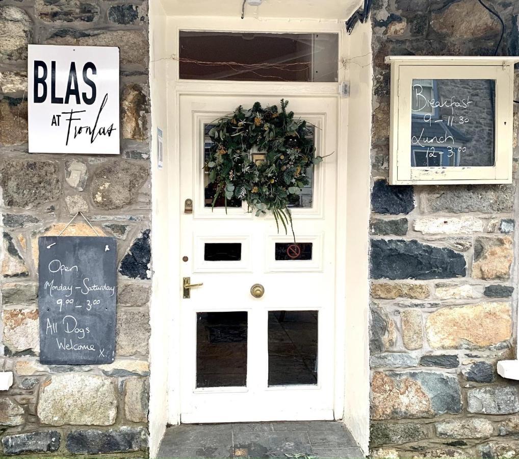 Blas At Fronlas Cafe - The Heart Of Newport Newport  Esterno foto
